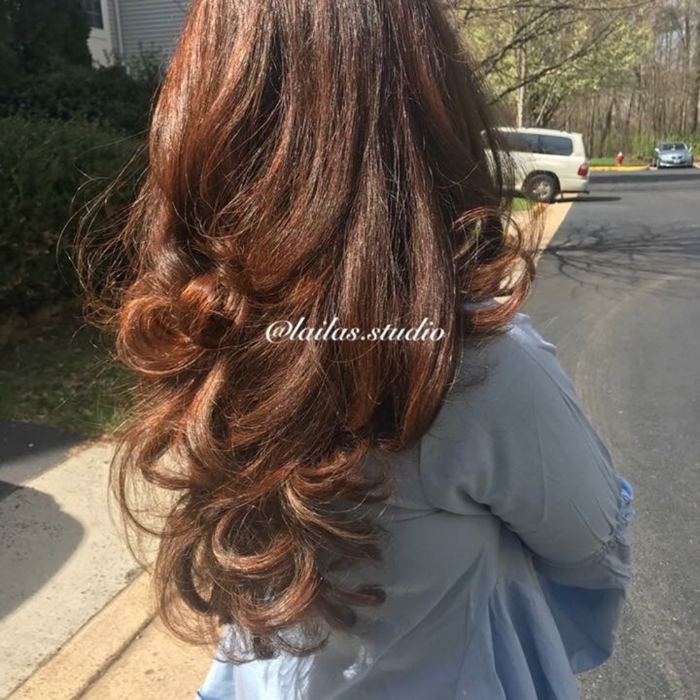 Meet your Posher, Avna